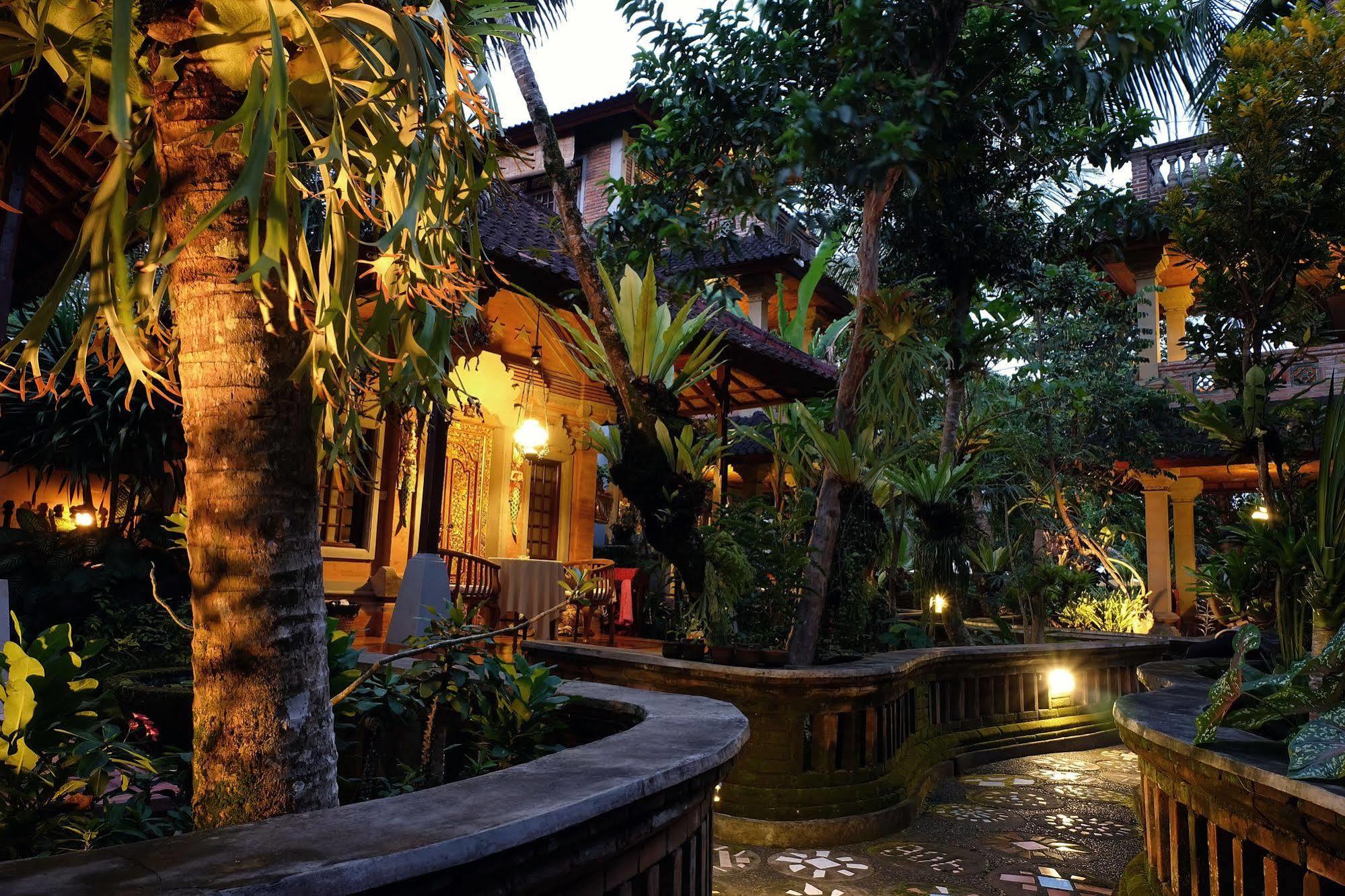 Ketut'S Place Bed & Breakfast Ubud Bagian luar foto