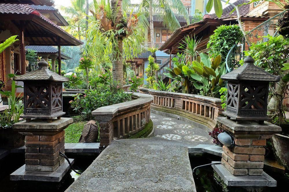 Ketut'S Place Bed & Breakfast Ubud Bagian luar foto